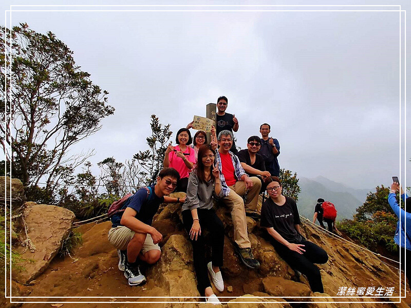 仙山登山步道-苗栗獅潭/手腳並用方可進!三角點瞭闊美景必打卡