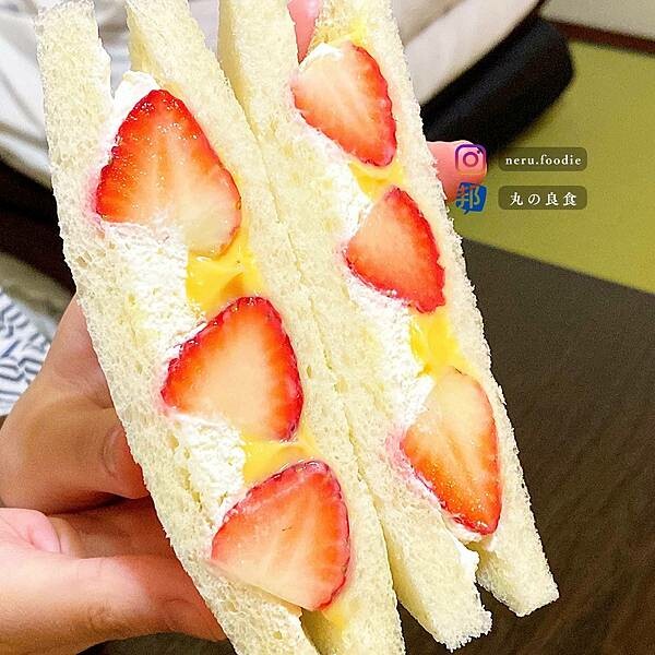 日本Lawson 草莓三明治! @neru.foodie / 丸の良食
