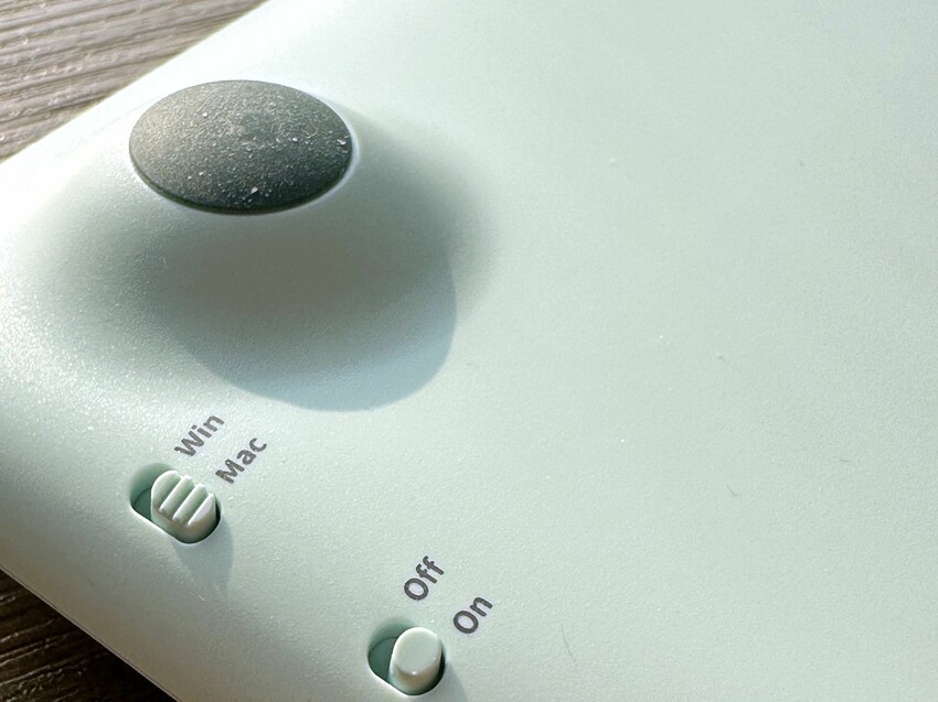 超可愛糖果色！綠聯UGREEN KU101 FUN+(夢幻樂園)機械鍵盤｜MAC 、Windows、有線無線自由切換｜自帶15種絢彩燈光！ - 萍姐愛分享