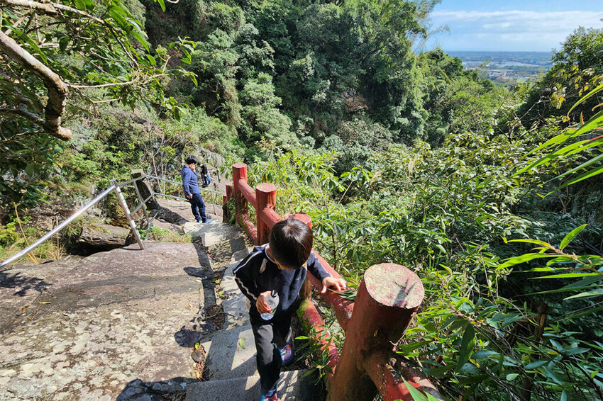 猴洞坑瀑布 猴洞坑瀑布