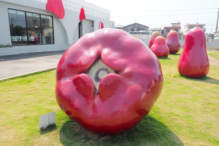 【屏東親子景點】♥透紅佳人探索樂園♥全台唯一蓮霧主題觀光工廠.可愛蓮霧巨人.蓮霧風味手作愛玉/窯烤披薩DIY