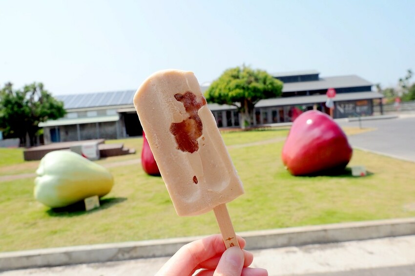 【屏東親子景點】♥透紅佳人探索樂園♥全台唯一蓮霧主題觀光工廠.可愛蓮霧巨人.蓮霧風味手作愛玉/窯烤披薩DIY