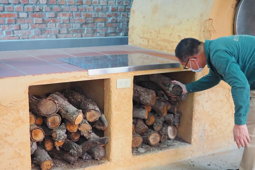 【屏東親子景點】♥透紅佳人探索樂園♥全台唯一蓮霧主題觀光工廠.可愛蓮霧巨人.蓮霧風味手作愛玉/窯烤披薩DIY