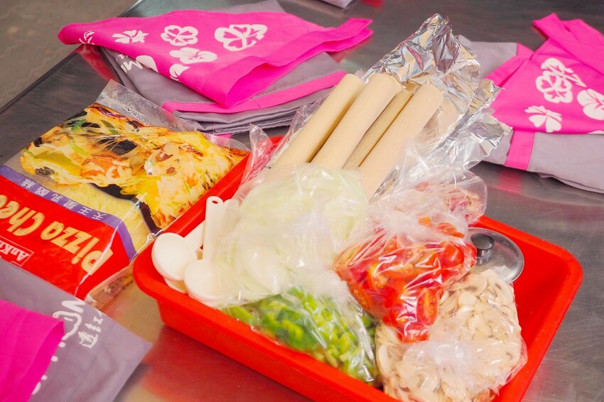 【屏東親子景點】♥透紅佳人探索樂園♥全台唯一蓮霧主題觀光工廠.可愛蓮霧巨人.蓮霧風味手作愛玉/窯烤披薩DIY