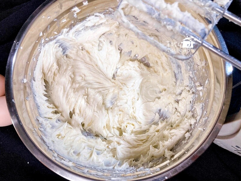 烘焙筆記│花生醬乳酪蛋糕，一口超滿足的甜鹹雙滋味