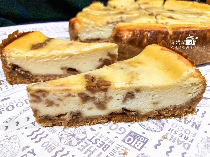烘焙筆記│花生醬乳酪蛋糕，一口超滿足的甜鹹雙滋味