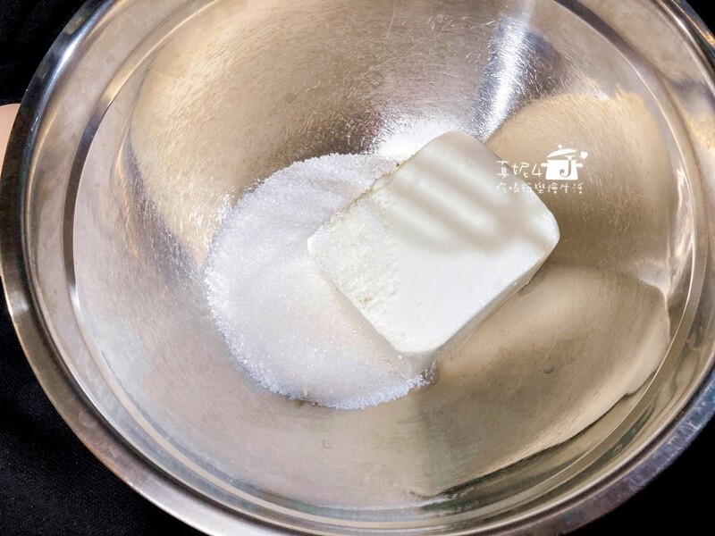 烘焙筆記│花生醬乳酪蛋糕，一口超滿足的甜鹹雙滋味