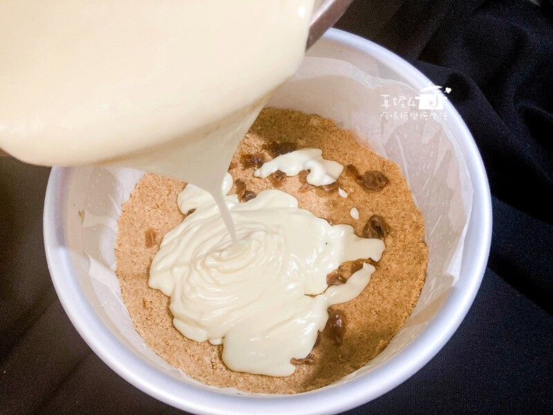 烘焙筆記│花生醬乳酪蛋糕，一口超滿足的甜鹹雙滋味