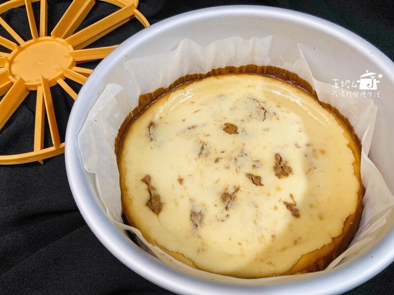 烘焙筆記│花生醬乳酪蛋糕，一口超滿足的甜鹹雙滋味