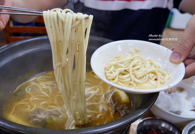 ◎【首爾(東大門) 元祖元奶奶傳聞中的一隻雞】白鍾元的三大天王強力推薦，不吃行嗎！