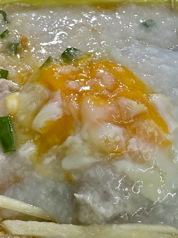 【亞洲，泰國，曼谷】陳進忠粥鋪（ โจ๊กตั้งจิงตง - เจ้าเก่าซังราชวงศ์ ）曼谷生活日常的幸福美味，在三聘