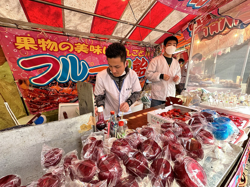 【日本，鳥取，倉吉市】打吹公園，在「櫻花名所百選」賞櫻、逛屋台，來張「解脫紙」能將不好的事情留在水池