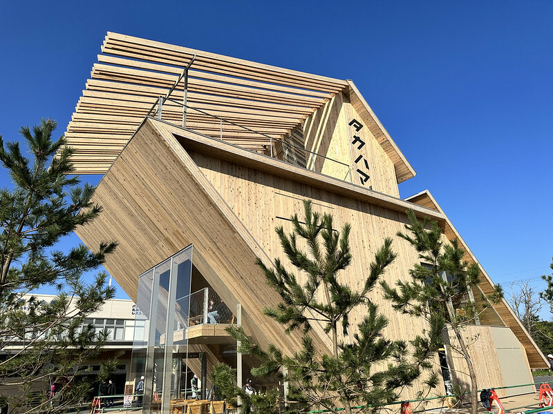 【日本，鳥取】Takahama Cafe（タカハマカフェ/高濱咖啡廳)，「通往天空的階梯」隈研吾新作品。（鳥取咖啡