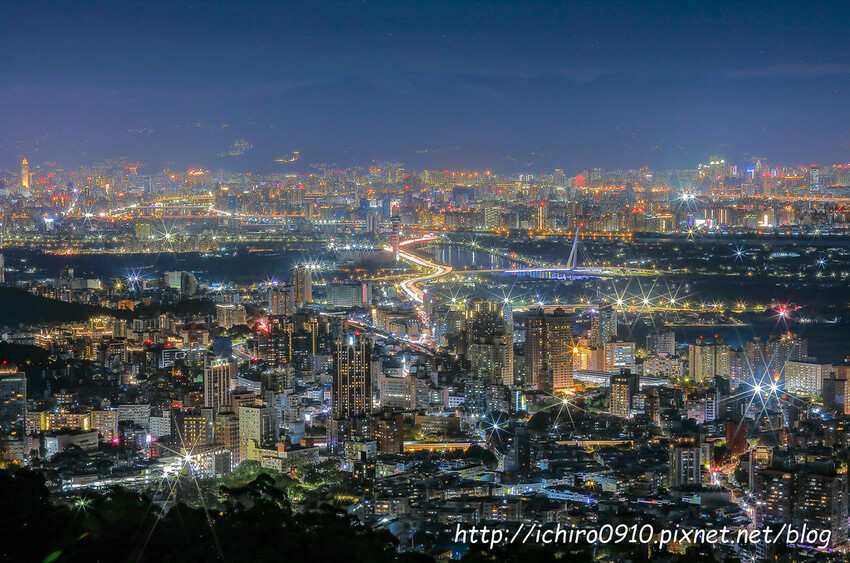 【北部景點】台北新北必去必拍夜景點│象山虎山│碧山巖│陽明山大屯山│劍潭山│老地方觀機平台│仙跡岩│金面山│