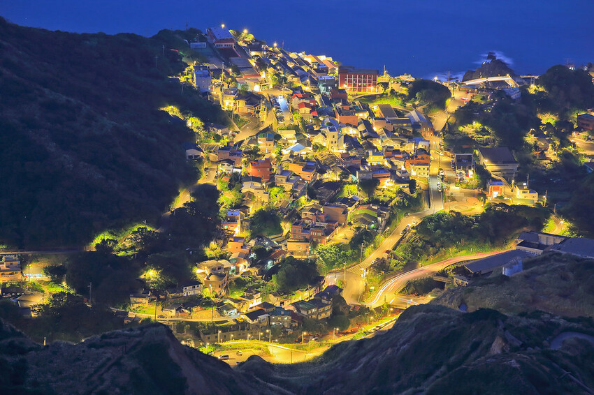 【北部景點】台北新北必去必拍夜景點│象山虎山│碧山巖│陽明山大屯山│劍潭山│老地方觀機平台│仙跡岩│金面山│