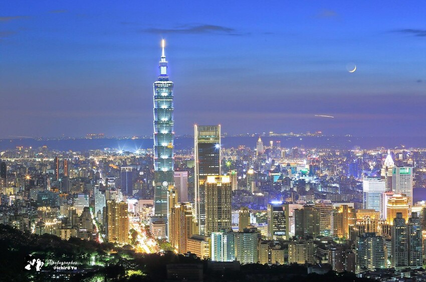 【北部景點】台北新北必去必拍夜景點│象山虎山│碧山巖│陽明山大屯山│劍潭山│老地方觀機平台│仙跡岩│金面山│