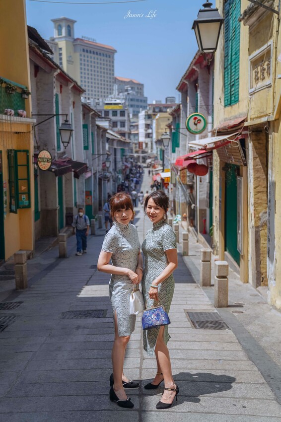 【澳門│體驗】旗緣 澳門旗袍體驗店。近大三巴，臺灣人開的旗袍店，編髮穿上旗袍遊走古蹟