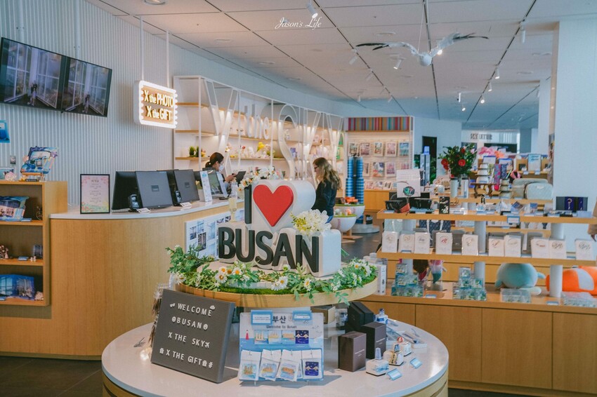 【韓國釜山│景點】BUSAN X the Sky。海雲台新景點，看夜景好去處，目前最高星巴克門市