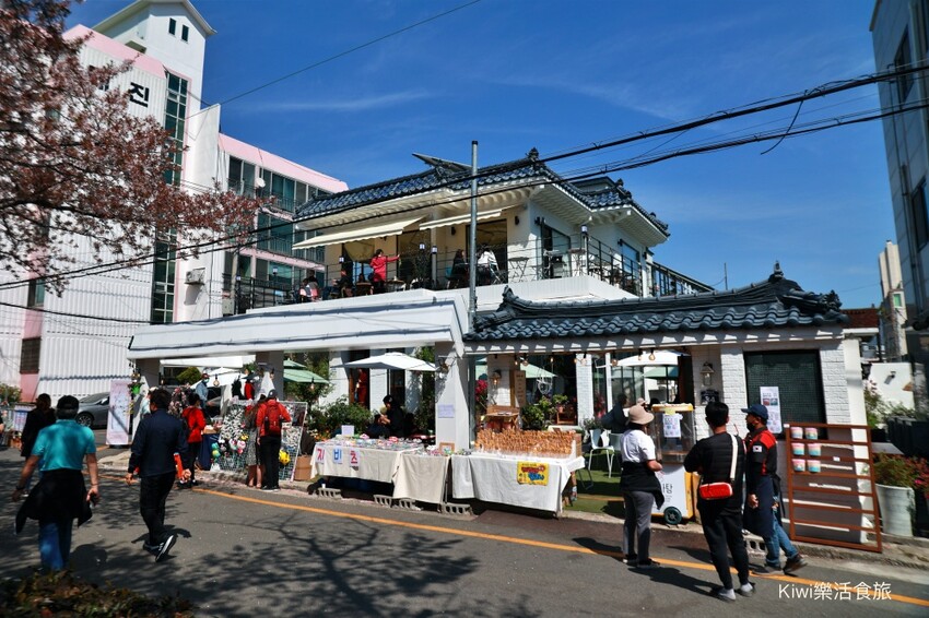 韓國釜山景點余川櫻花廊道｜韓國釜山鎮海軍港節櫻花季，周邊美食景點推薦，鎮海一日遊