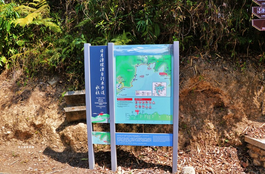 文武廟年梯步道‧366階生日步梯，找找自己的生日階梯，順到向山遊客中心踏踏青 - 敦 小 蓮の食旅錄