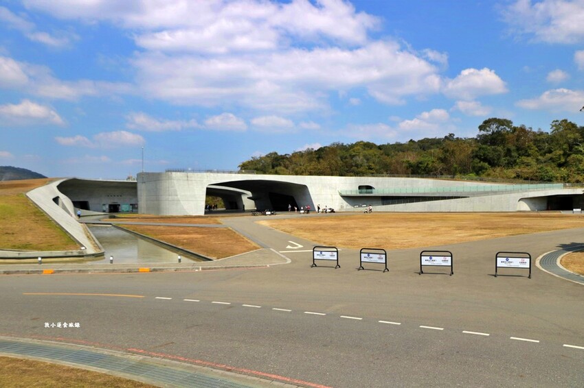 文武廟年梯步道‧366階生日步梯，找找自己的生日階梯，順到向山遊客中心踏踏青 - 敦 小 蓮の食旅錄