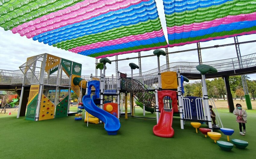 【南投景點】名間親子生態園區．彩虹溜滑梯、沙坑，放電好地方!