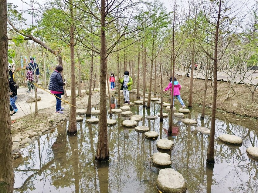 【桃園】一票到底300多個親子遊樂設施! 台灣地景花園