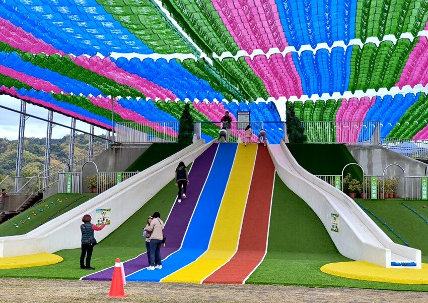 【南投景點】名間親子生態園區．彩虹溜滑梯、沙坑，放電好地方!