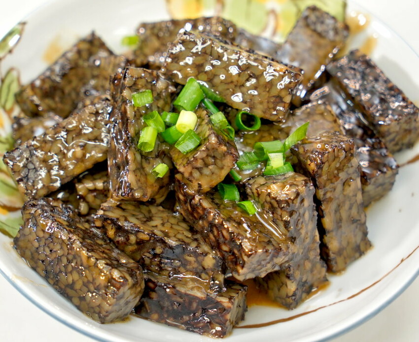 【食譜】麻油米血做法．邪惡夜市小吃在家輕鬆做!兩種做法任你挑~