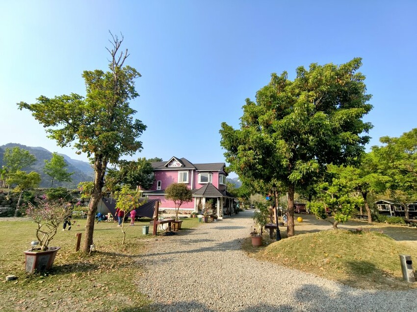 【新竹】搭棚、木屋、包棟通通有，吉娜的家免裝備露營!