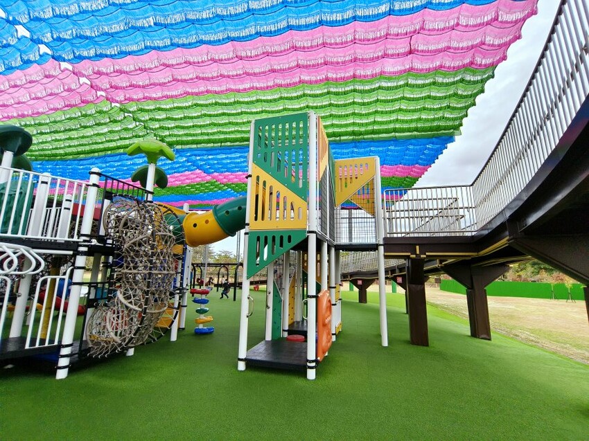 【南投景點】名間親子生態園區．彩虹溜滑梯、沙坑，放電好地方!