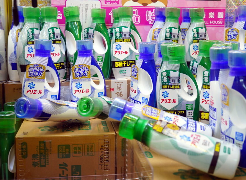 【台北饒河夜市】優品娃娃親子遊樂園.適合親子的夾餅乾娃娃機!