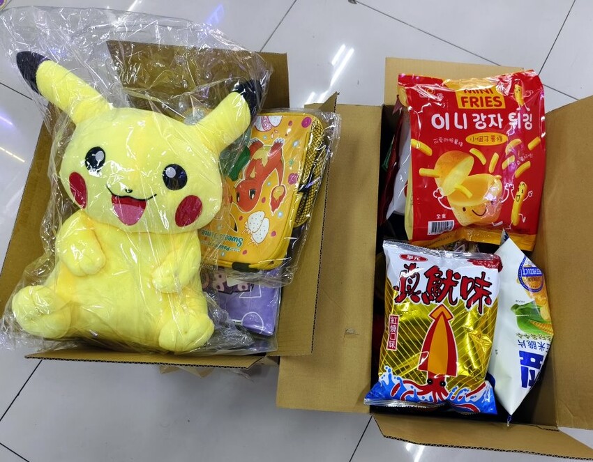 【台北饒河夜市】優品娃娃親子遊樂園.適合親子的夾餅乾娃娃機!