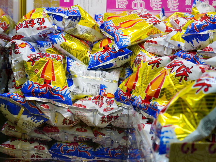 【台北饒河夜市】優品娃娃親子遊樂園.適合親子的夾餅乾娃娃機!