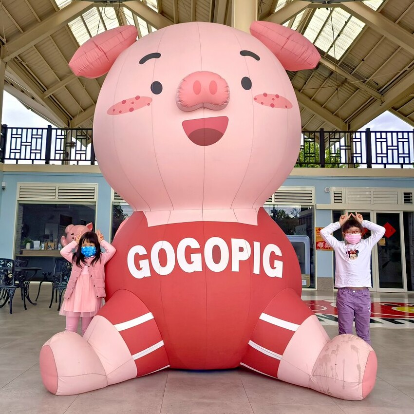 【南投景點】名間親子生態園區．彩虹溜滑梯、沙坑，放電好地方!