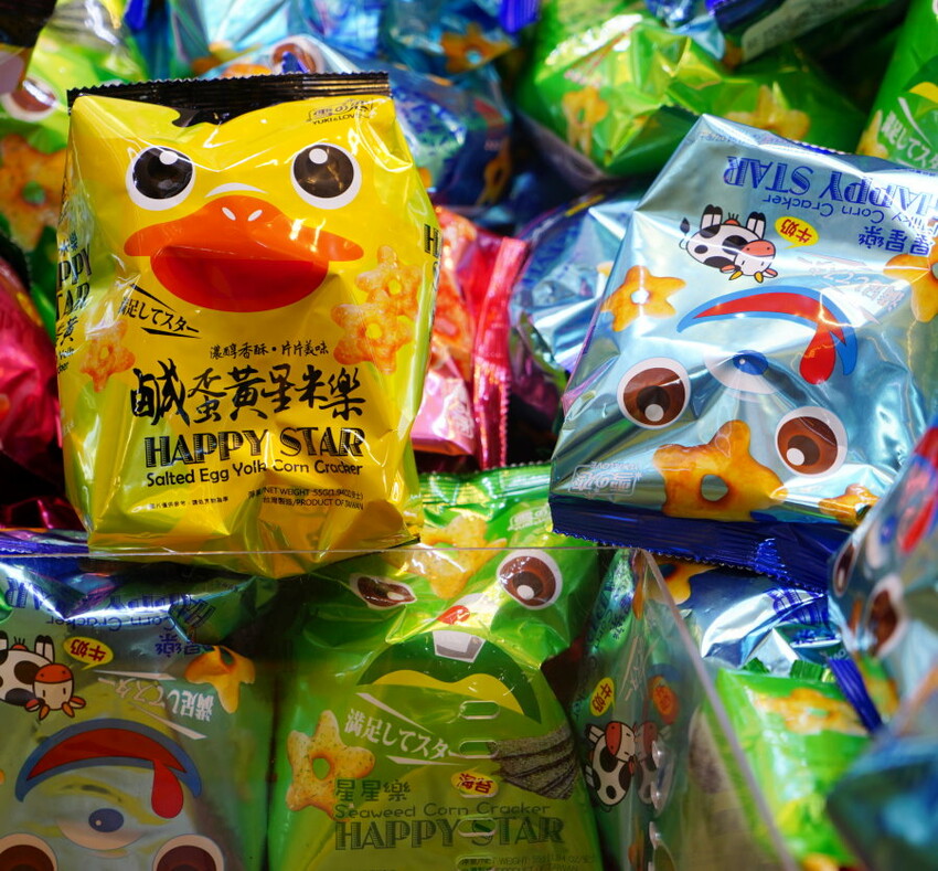 【台北饒河夜市】優品娃娃親子遊樂園.適合親子的夾餅乾娃娃機!