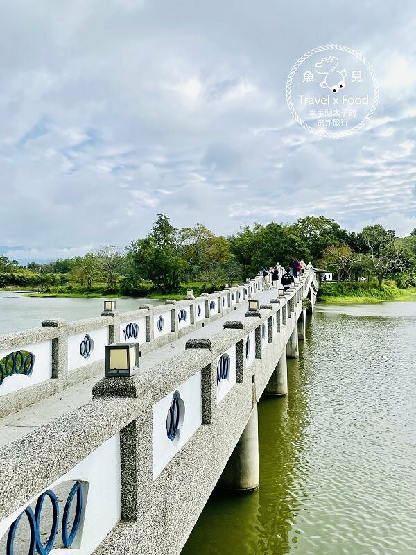 免門票，好停車！友善全齡環湖步道，騎自行車，玩SUP，踩天鵝船，180度賞景，人文休閒青草湖 @魚兒 x 牽手明太子的「視」界旅行