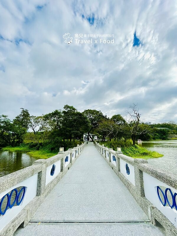 免門票，好停車！友善全齡環湖步道，騎自行車，玩SUP，踩天鵝船，180度賞景，人文休閒青草湖 @魚兒 x 牽手明太子的「視」界旅行