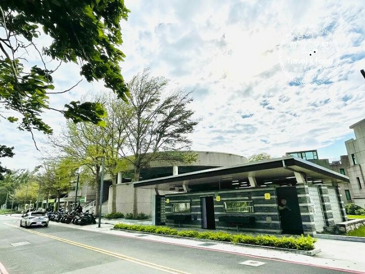 免門票，好停車！友善全齡環湖步道，騎自行車，玩SUP，踩天鵝船，180度賞景，人文休閒青草湖 @魚兒 x 牽手明太子的「視」界旅行