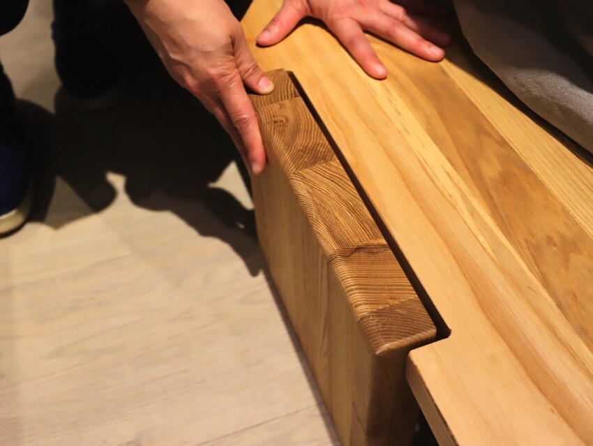 晶華傢俱台南店/台南家具推薦:從平價到奢華,一站購足/床墊床架餐桌,專屬傢配師規劃新家空間 - 進食的巨鼠