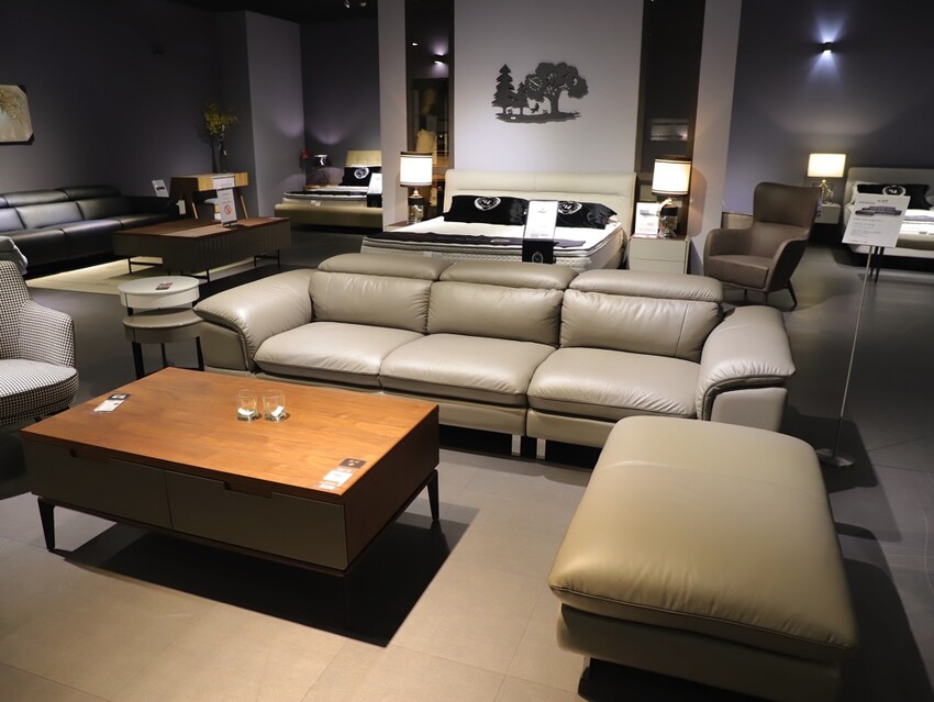 晶華傢俱台南店/台南家具推薦:從平價到奢華,一站購足/床墊床架餐桌,專屬傢配師規劃新家空間 - 進食的巨鼠