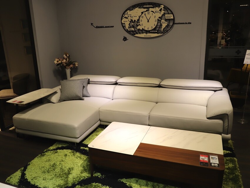 晶華傢俱台南店/台南家具推薦:從平價到奢華,一站購足/床墊床架餐桌,專屬傢配師規劃新家空間 - 進食的巨鼠