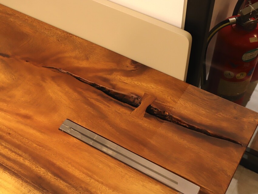 晶華傢俱台南店/台南家具推薦:從平價到奢華,一站購足/床墊床架餐桌,專屬傢配師規劃新家空間 - 進食的巨鼠