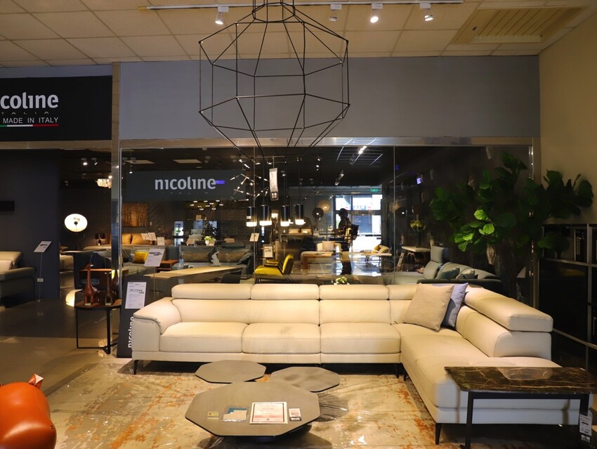 晶華傢俱台南店/台南家具推薦:從平價到奢華,一站購足/床墊床架餐桌,專屬傢配師規劃新家空間 - 進食的巨鼠