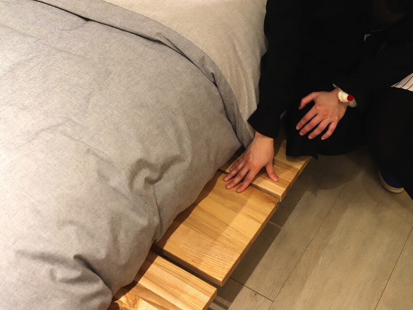 晶華傢俱台南店/台南家具推薦:從平價到奢華,一站購足/床墊床架餐桌,專屬傢配師規劃新家空間 - 進食的巨鼠