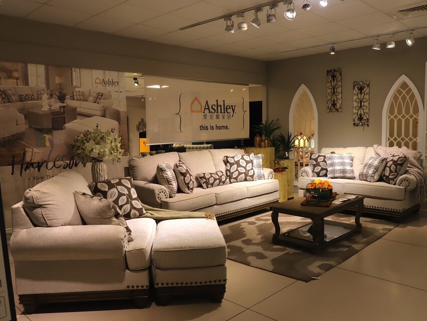 晶華傢俱台南店/台南家具推薦:從平價到奢華,一站購足/床墊床架餐桌,專屬傢配師規劃新家空間 - 進食的巨鼠