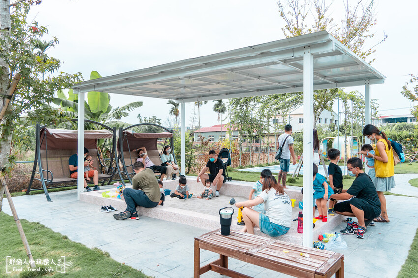 果然茶香觀光園區|親子同遊的休息站,附設免費停車場~