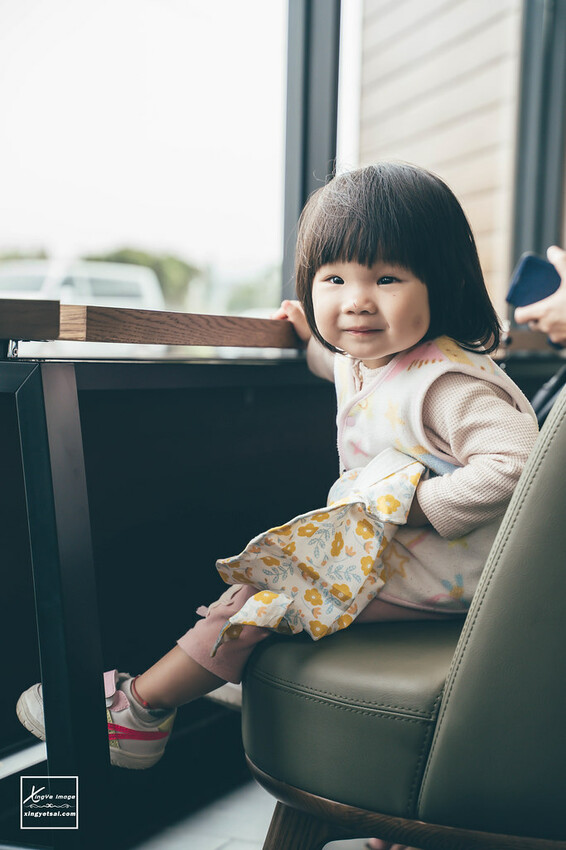 南投|Starbucks【華陽門市】宛如山水畫走出來的特色星巴克 | 快門下的幸福