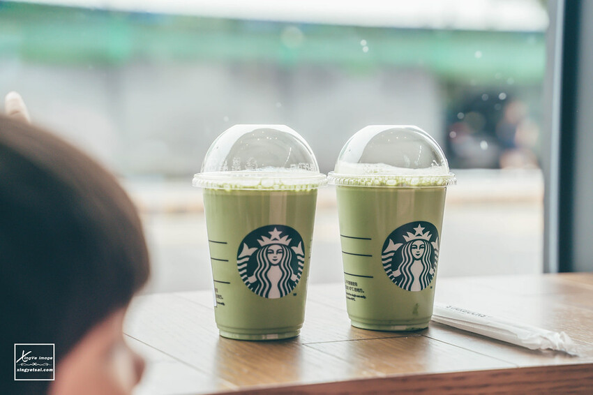 南投|Starbucks【華陽門市】宛如山水畫走出來的特色星巴克 | 快門下的幸福