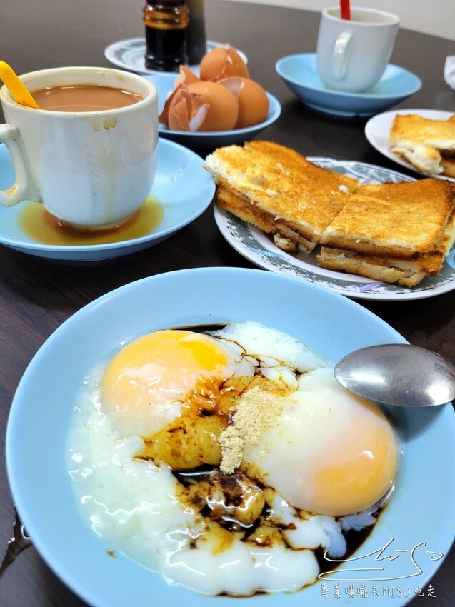 【新加坡美食】東亞餐室 ➤ 新加坡必吃咖椰吐司！新加坡特色早餐！歐南園地鐵美食！